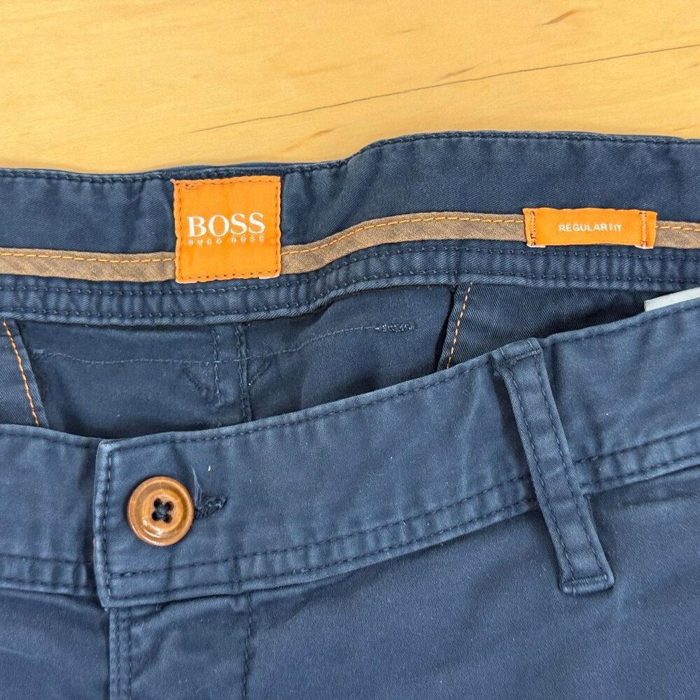 Hugo Boss Orange Men's Chino Pants – Navy Blue – Size 38x32 – Regular Fit